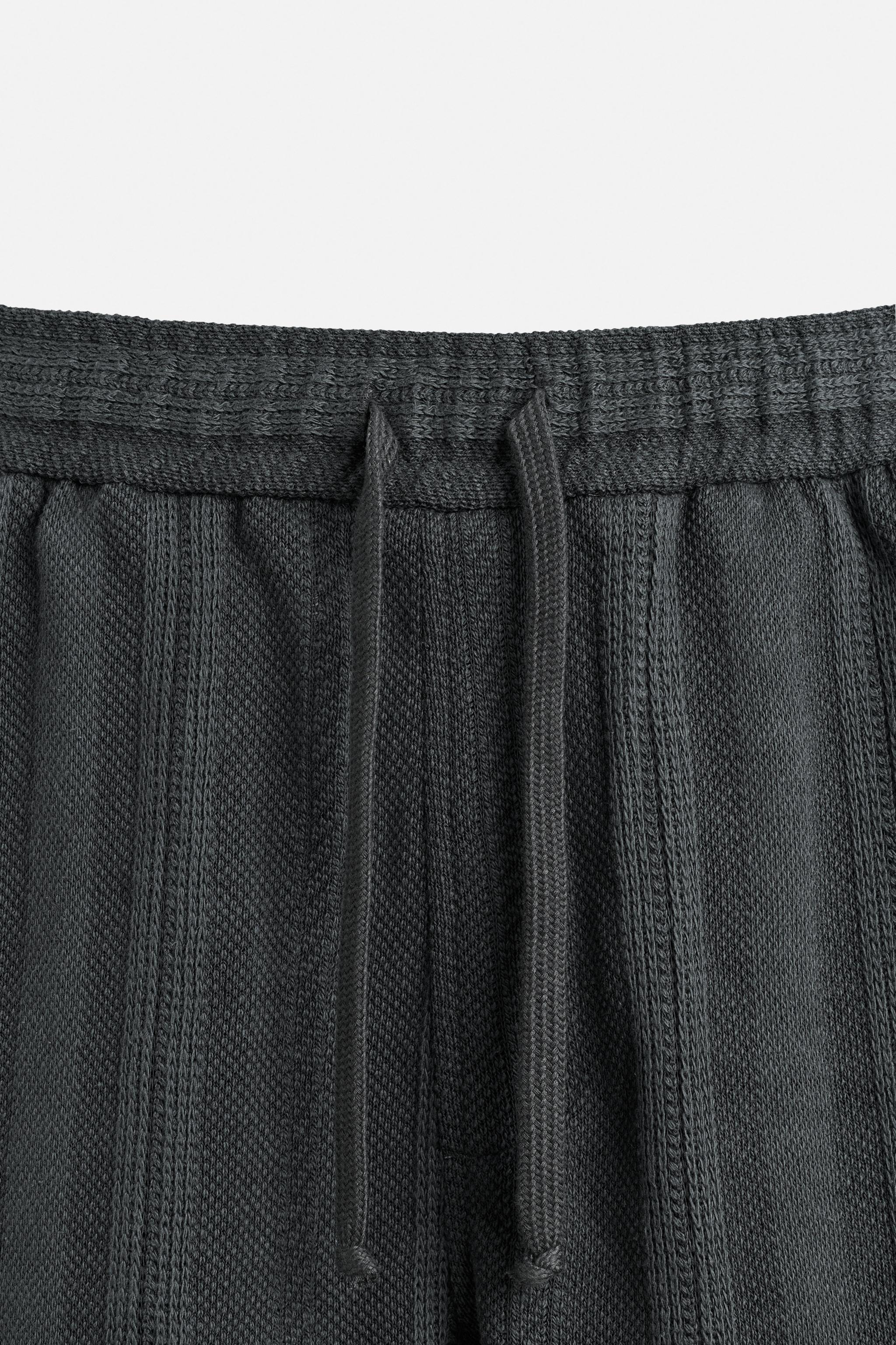 JACQUARD TEXTURED SHORTS